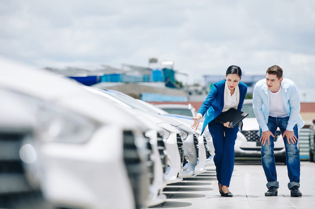 The Psychology of Car Sales: 15 Proven Tips (With Examples) to Sell Better in 2026